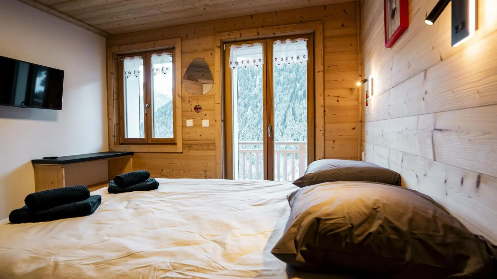 Chalet 6 Pieces Neuf, 12 Pers, 3 Sdb, Parking, Terrasse, Proche Remontees - Fr-1-676-193 Chatel Apartment